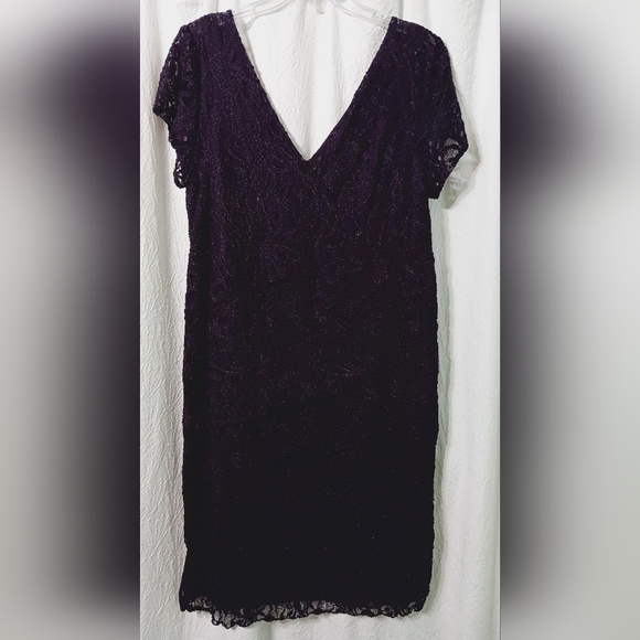 Scarlett  Nite Fully lined stretch aubergine lace dress with sequins. - Picture 1 of 9